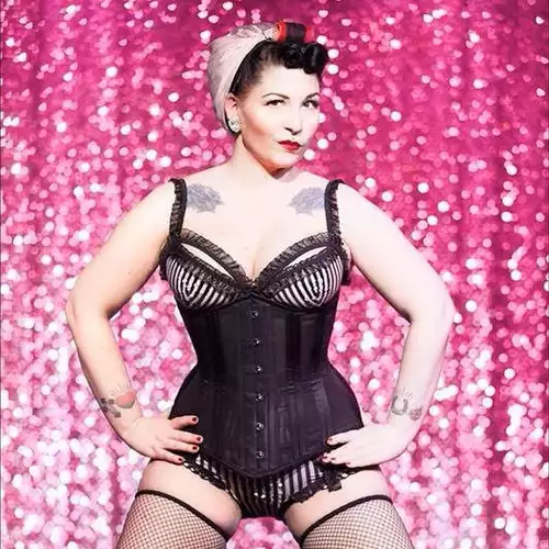 The Filly Follies Velvet Voyage Burlesque - Theater Drehleier München